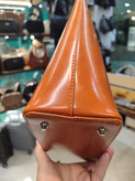 کیف چرم زنانه صنعتی وارداتی آرایشی دار میومیوmiu miu