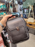 کیف دوشی چرم سوگو(مردانه و زنانه) برند Jeep