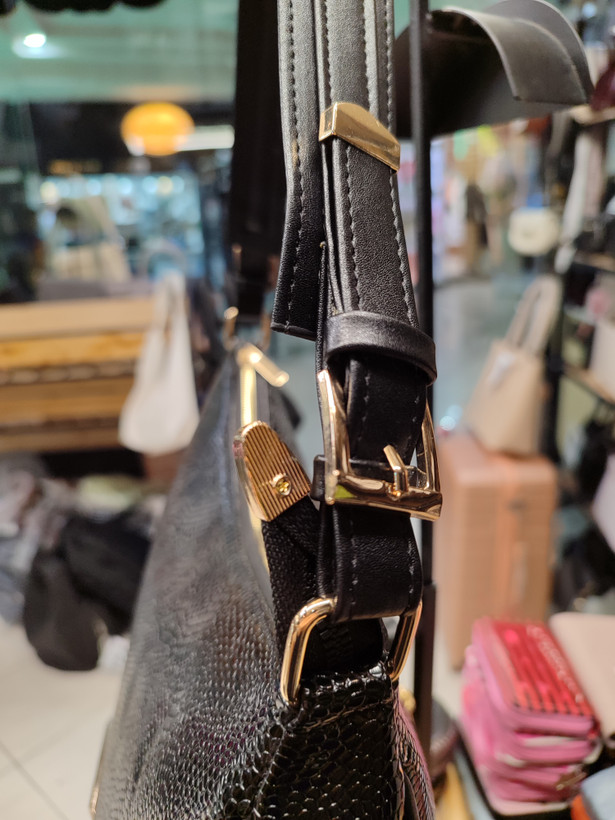 کیف هلالی چرم مصنوعی وارداتی ترک داخل مخمل