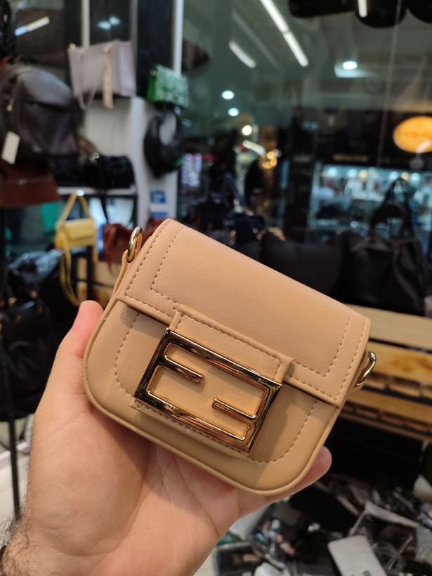 مینی بگ چرم مصنوعی وارداتی درجه یک بند اسپرت FENDI