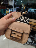 مینی بگ چرم مصنوعی وارداتی درجه یک بند اسپرت FENDI