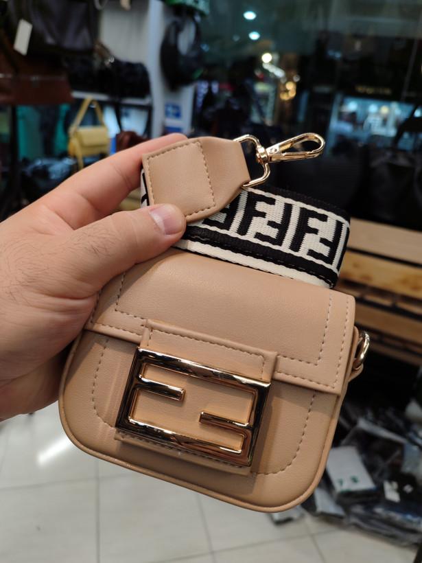 مینی بگ چرم مصنوعی وارداتی درجه یک بند اسپرت FENDI